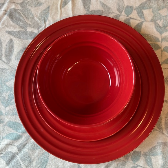 EUC - Rachael Ray Double Ridge Dinnerware Set - Picture 2 of 7